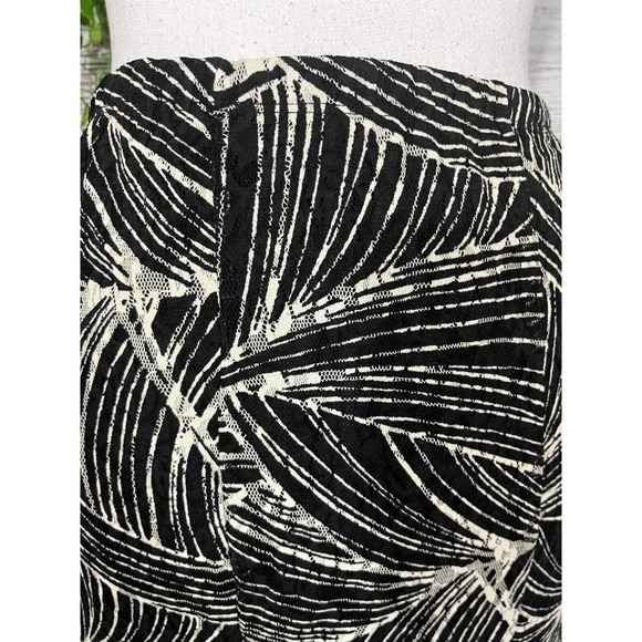JM Collection Skirt size Small Black White Mesh Long A Line Stretch Tropical - Picture 6 of 14
